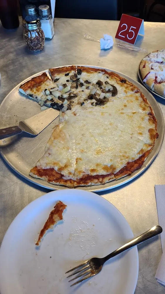 Half Cheese Onion and Mushrooms